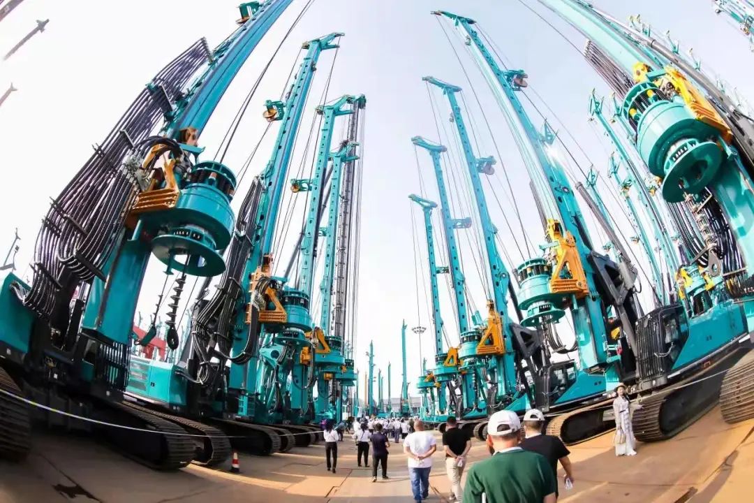 鉆孔直徑7米、鉆孔深度170米！世界最大旋挖鉆機成功下線