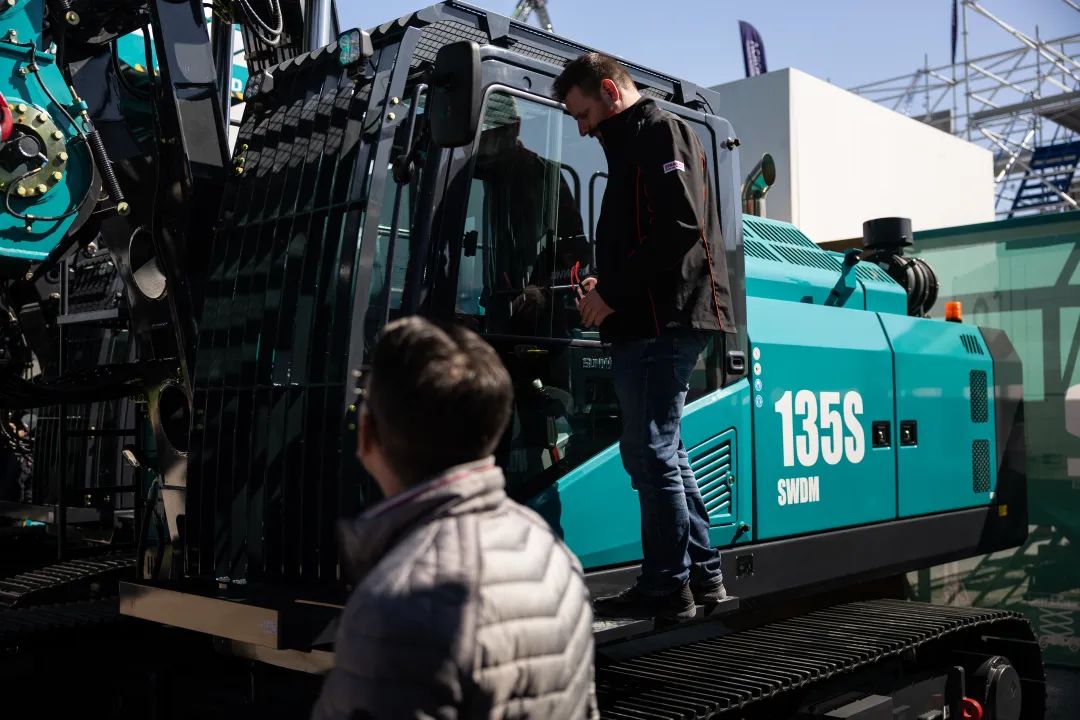 Bauma 2025 | 高端定制！山河智能Pro系列旋挖鉆機(jī)燃爆全場(chǎng)