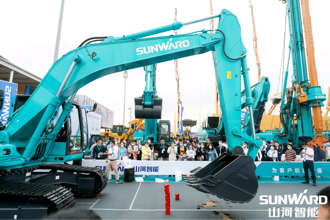 2025 CICEE | 山河智能歷屆長沙展高光回顧！再啟新篇，邀您共赴創(chuàng)新之約！