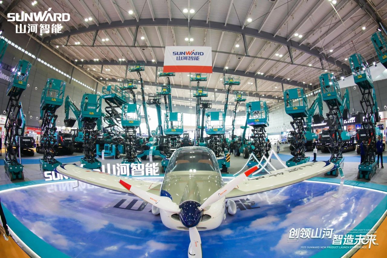 2025 CICEE | 山河智能歷屆長沙展高光回顧！再啟新篇，邀您共赴創(chuàng)新之約！